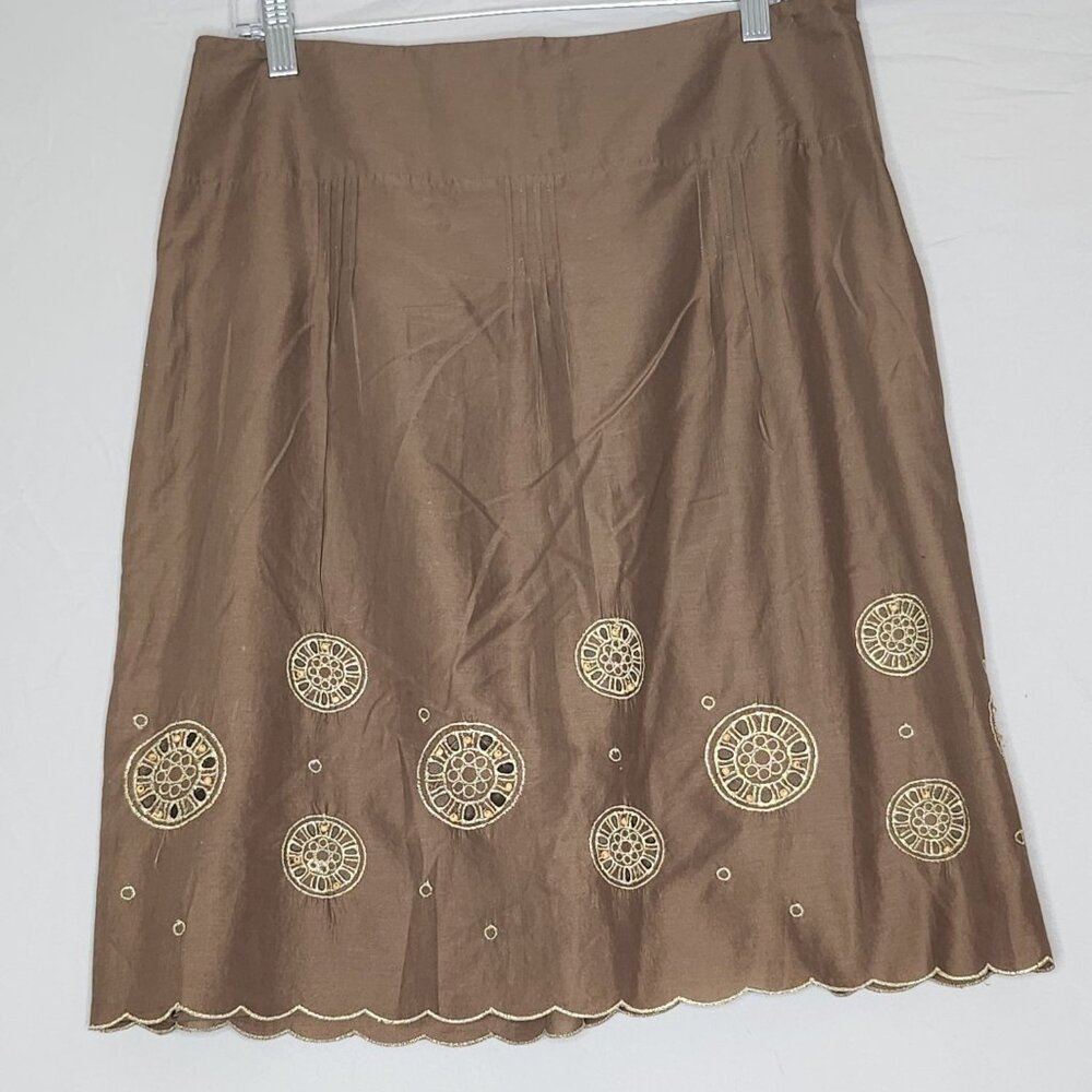 Ann Taylor LOFT Brown Embroidered Beaded Scalloped Edge Pleated Gold trim Skirt‎
